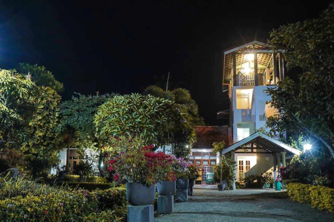 The Garden Gate Resort & Apartments No 01 نيجومبو